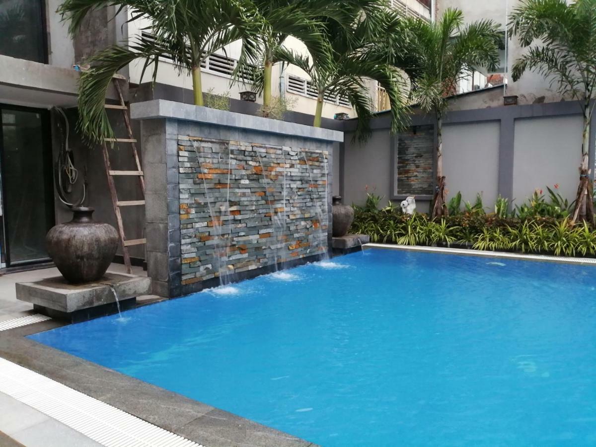 Holiday Hotel Battambang Eksteriør billede
