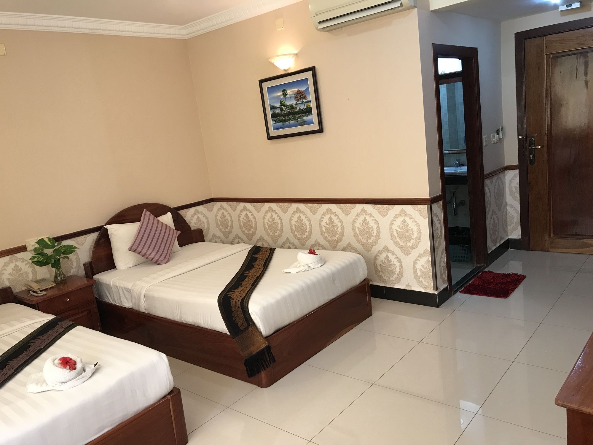 Holiday Hotel Battambang Eksteriør billede